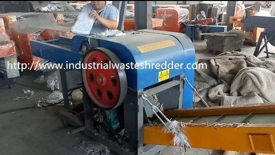 Un buon prezzo. tagliuzzatrici del cartone industriale del residuo 5.5KW per lettiera animale in linea