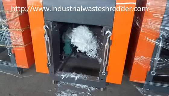 Un buon prezzo. Macchina residua della trinciatrice del tessuto dei vecchi vestiti, tagliatrice dello spreco del tessuto della fibra del residuo in linea