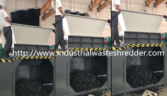 Un buon prezzo. Pallet di plastica del residuo che tagliuzza capacità su misura azionamento idraulico dell'attrezzatura in linea