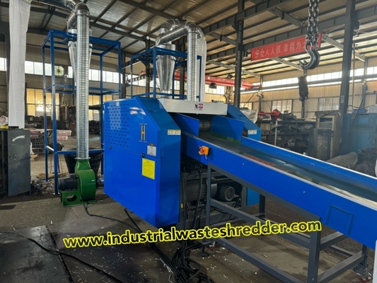 Un buon prezzo. Rifiuti industriali Schermatore di lana di pecora, pelle di pecora e lana di capra Schermatore personalizzato Capacità e dimensione di scarico Basso consumo energetico in linea