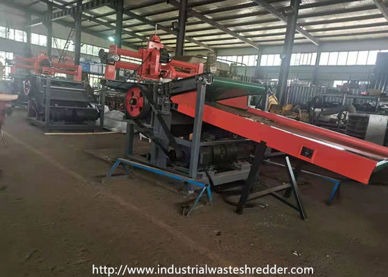 Un buon prezzo. Fibra rotatoria del cotone di Terital della tagliatrice dello straccio della fibra di poliestere delle lame in linea