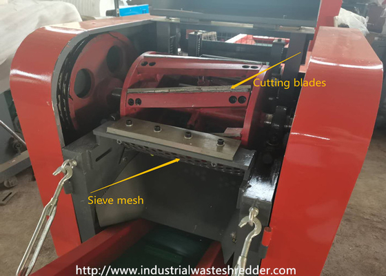Un buon prezzo. Di Demoulding della tagliatrice coltello torto tessuto residuo non in linea