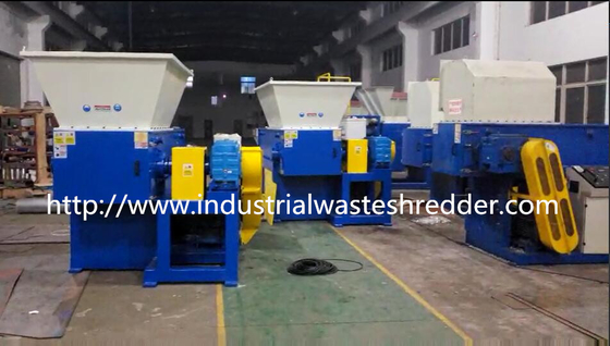 Un buon prezzo. La trinciatrice di plastica ad alto rendimento per i tubi duri, velocità di rotazione del mandrino del tubo è 45-100 giri/min. in linea