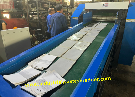 Un buon prezzo. 1600B Trituratore di rifiuti di libri di carta Trituratore di cartoni di cartone con tagliatrice di lame rotative efficienti in linea