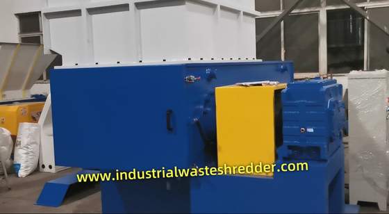 Macchina di triturazione a filo singolo 55KW, macchina di triturazione di plastica cava hdpe,macchina di triturazione di bordi di plastica dura con CE