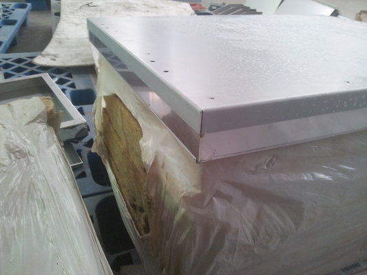 Un buon prezzo. Servizi di fabbricazione su misura in acciaio inossidabile Isolamento termico Pannelli di porte ignifughe in linea