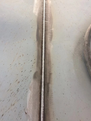 Un buon prezzo. Fabricazione di apparecchiature in acciaio inossidabile in linea