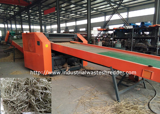 Un buon prezzo. Tagliatrice durevole dello straccio con rimozione di polvere 2400F, trinciatrice di rifiuti industriali in linea