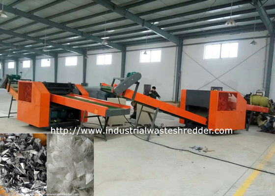 Un buon prezzo. Taglio del prodotto dei materiali della vetroresina della trinciatrice di rifiuti industriali del panno del feltro della vetroresina in linea